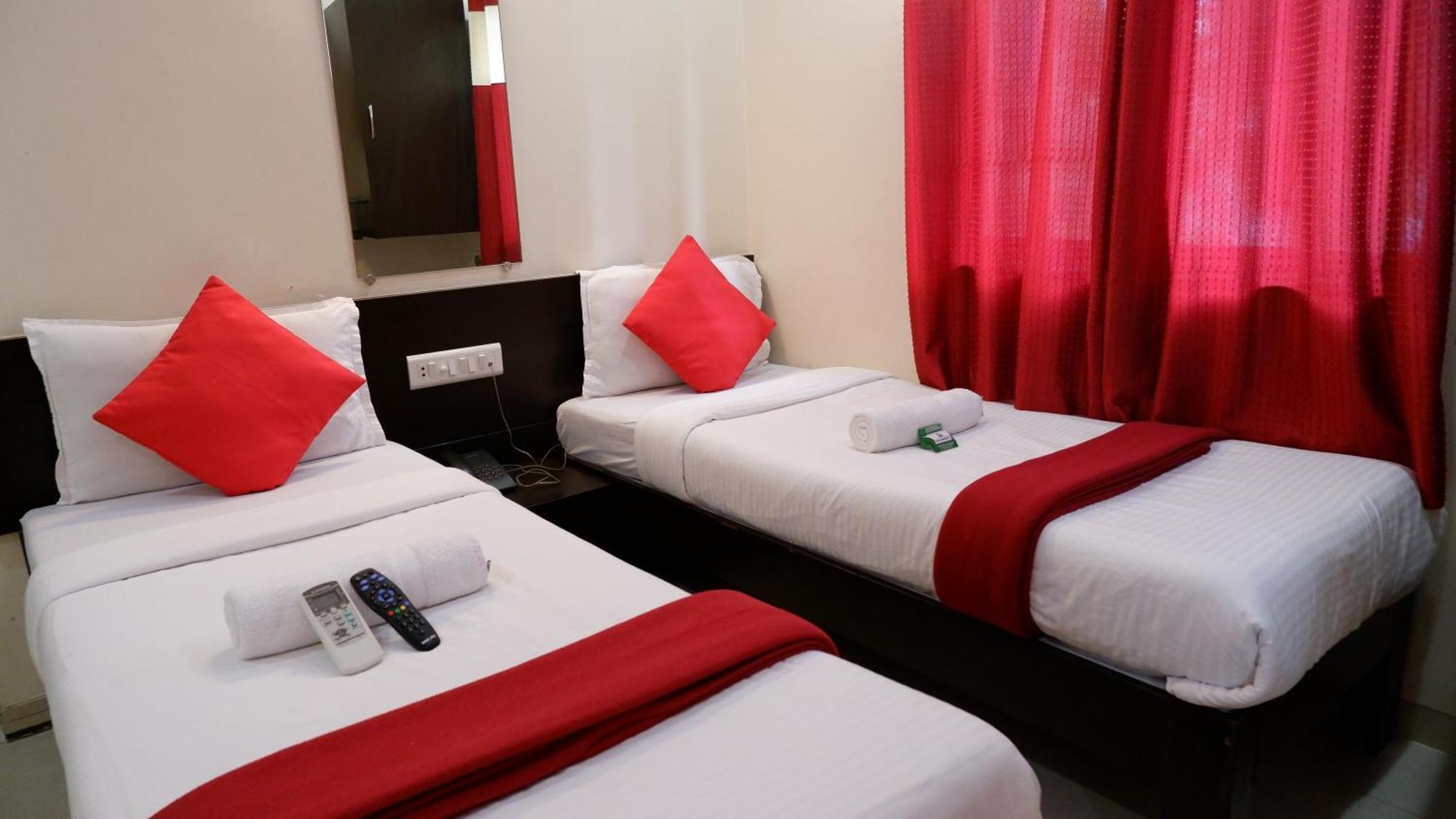 מומביי Hotel Briteway מראה חיצוני תמונה
